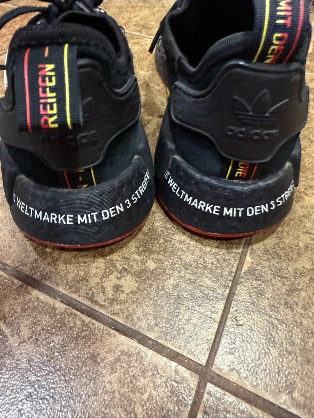 adidas distinctive nmd